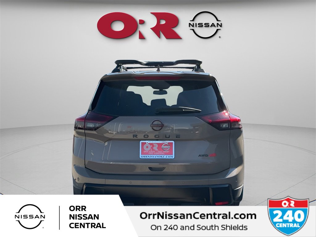 Used 2025 Nissan Rogue SV w/ Rock Creek Premium Package image 6