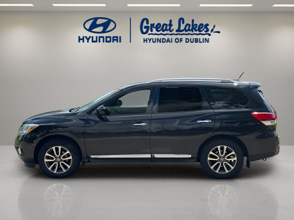 Used 2015 Nissan Pathfinder SL w/ Cargo Package FWD image 2