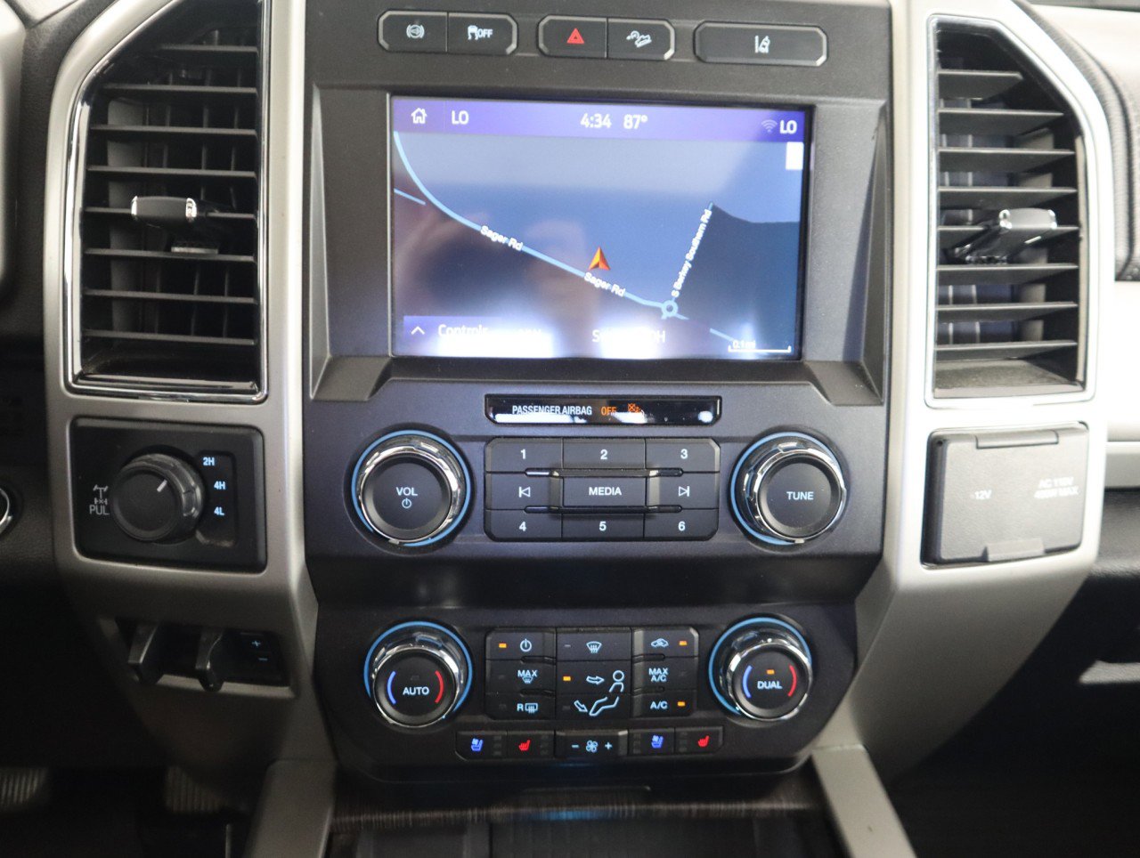 Used 2020 Ford F250 Lariat w/ Lariat Ultimate Package image 21