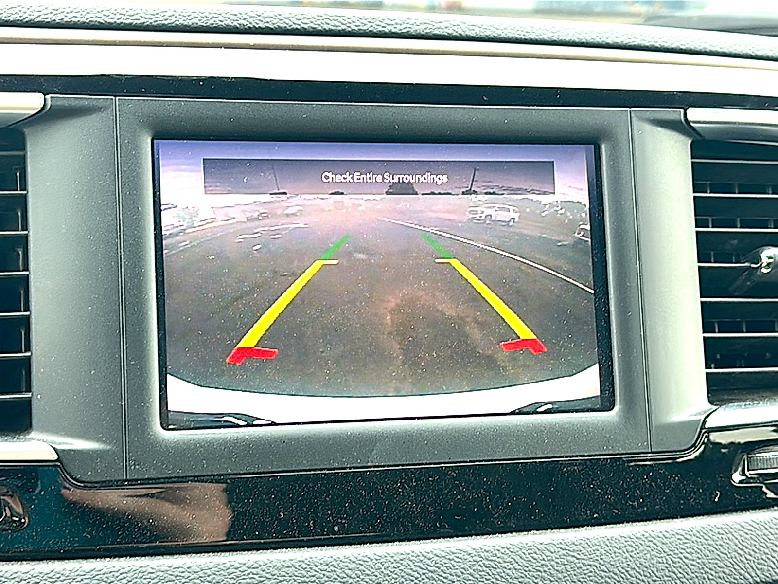 Used 2022 Chrysler Voyager LX FWD image 22