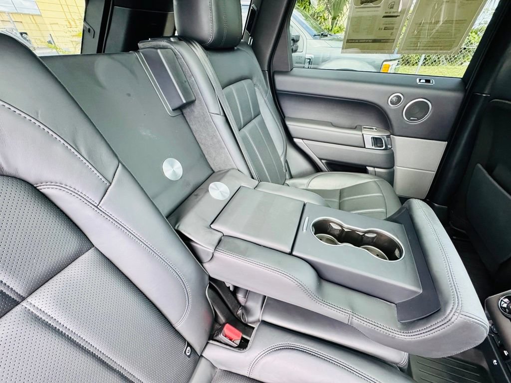Used 2018 Land Rover Range Rover Sport HSE AWD/4WD image 16