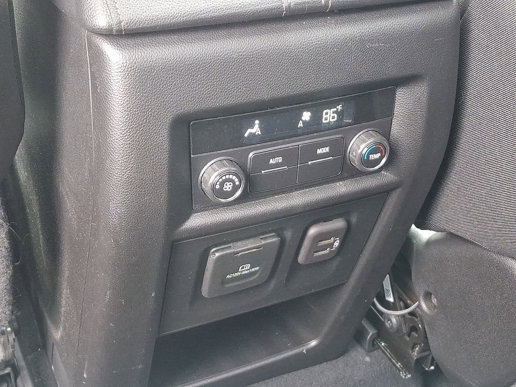 Certified 2023 Chevrolet Traverse LT w/ LT Premium Package image 11