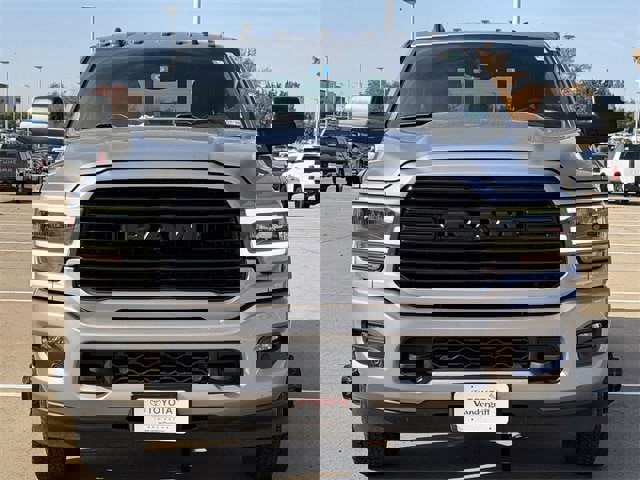Used 2020 RAM 3500 Laramie w/ Night Edition image 8