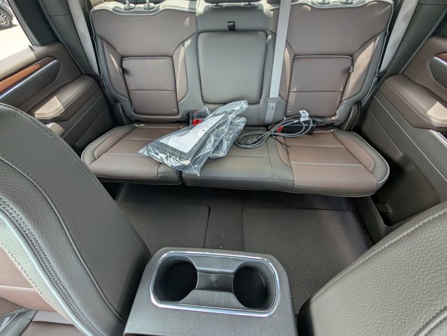 New 2025 GMC Sierra 2500 Denali w/ Denali Reserve Package image 36