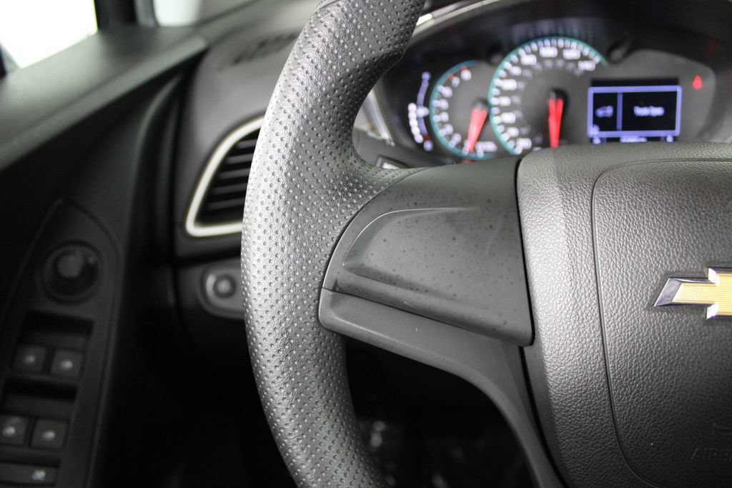 Used 2020 Chevrolet Trax LS FWD image 23