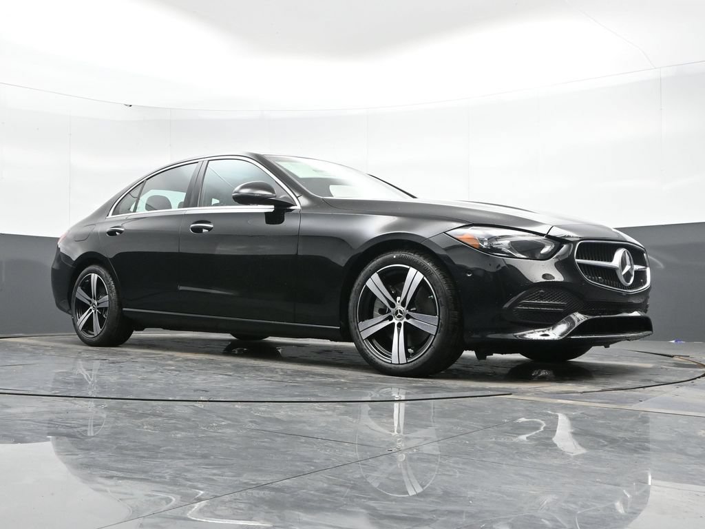 Used 2025 Mercedes-Benz C 300 4MATIC Sedan image 40