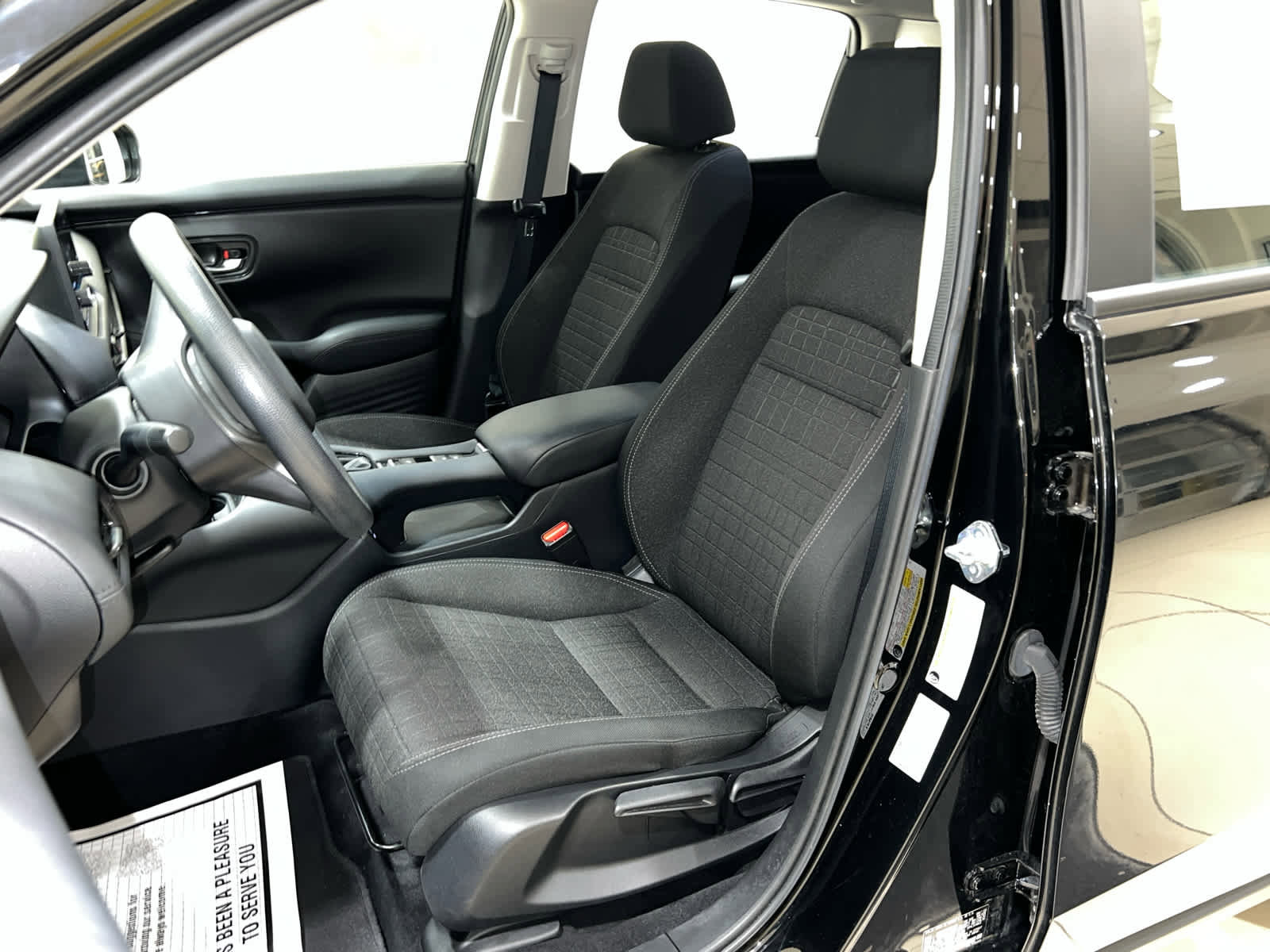 Certified 2024 Honda HR-V LX image 16