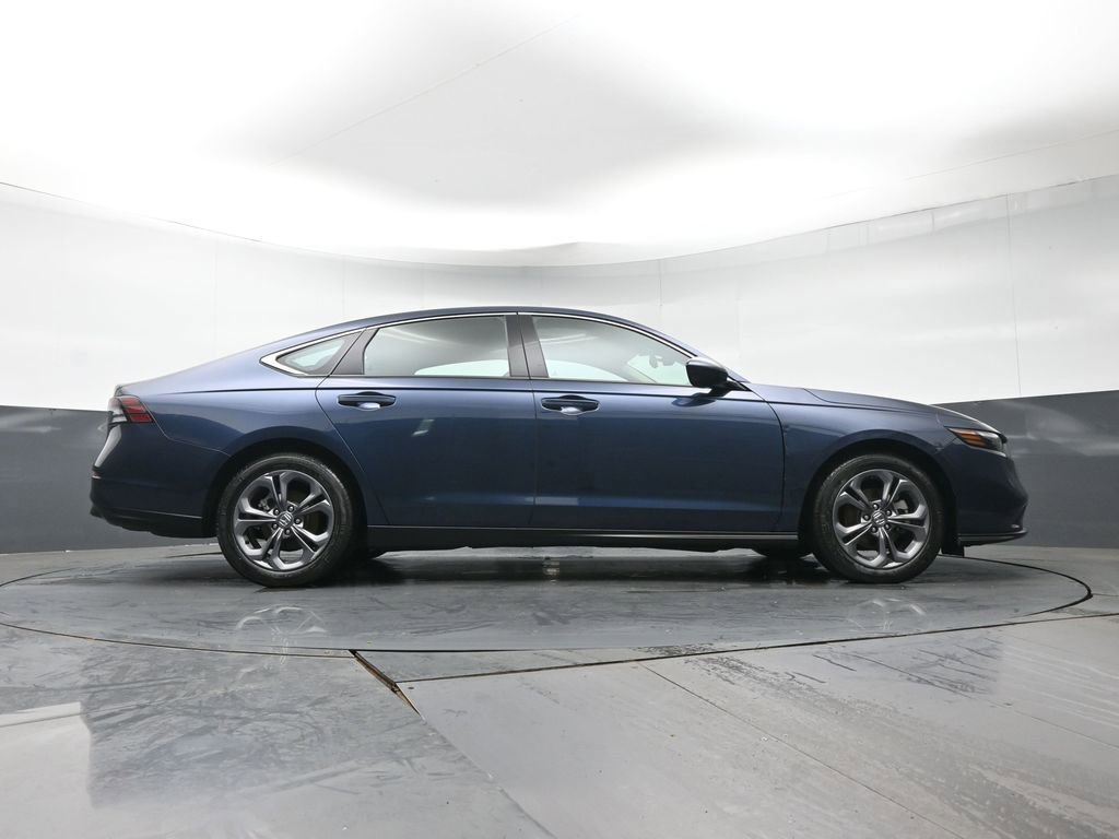 Certified 2023 Honda Accord EX image 33