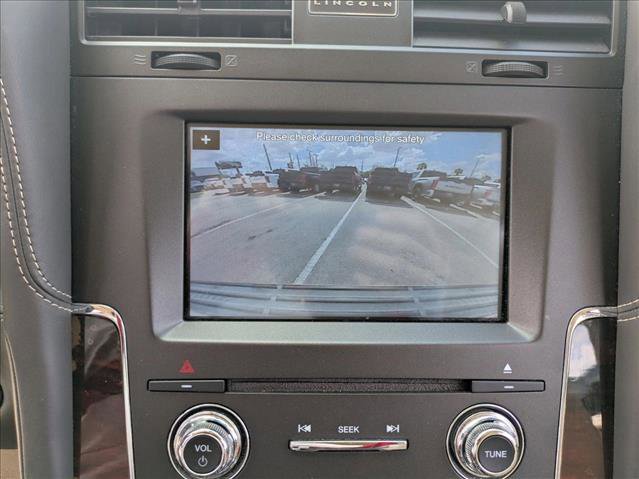 Used 2017 Lincoln Navigator Reserve image 14