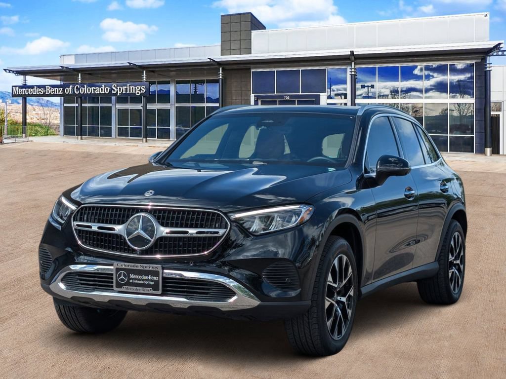 Certified 2026 Mercedes-Benz GLC 350e 4MATIC image 3