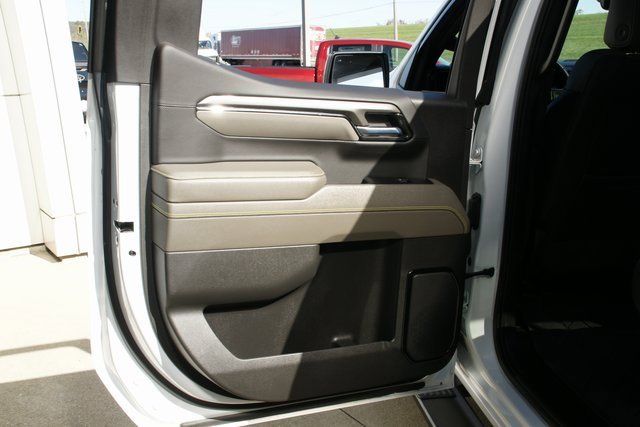 Used 2023 Chevrolet Silverado 1500 ZR2 w/ Technology Package image 30