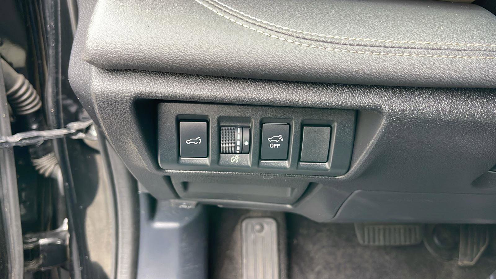 Used 2021 Subaru Outback Limited image 16