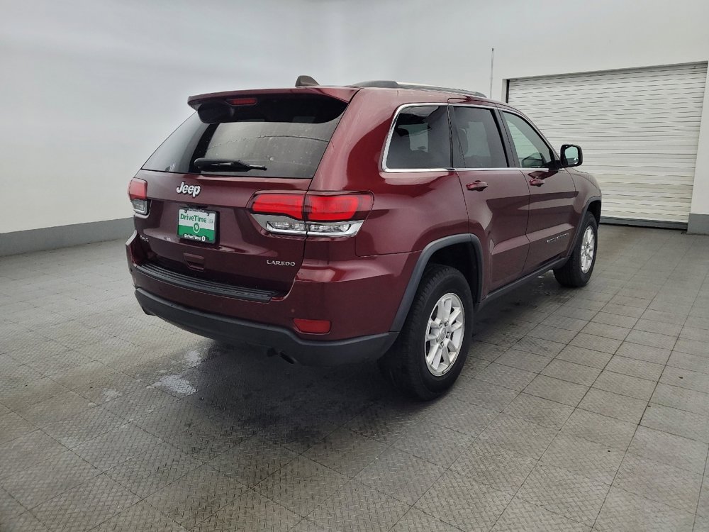 Used 2020 Jeep Grand Cherokee Laredo image 9