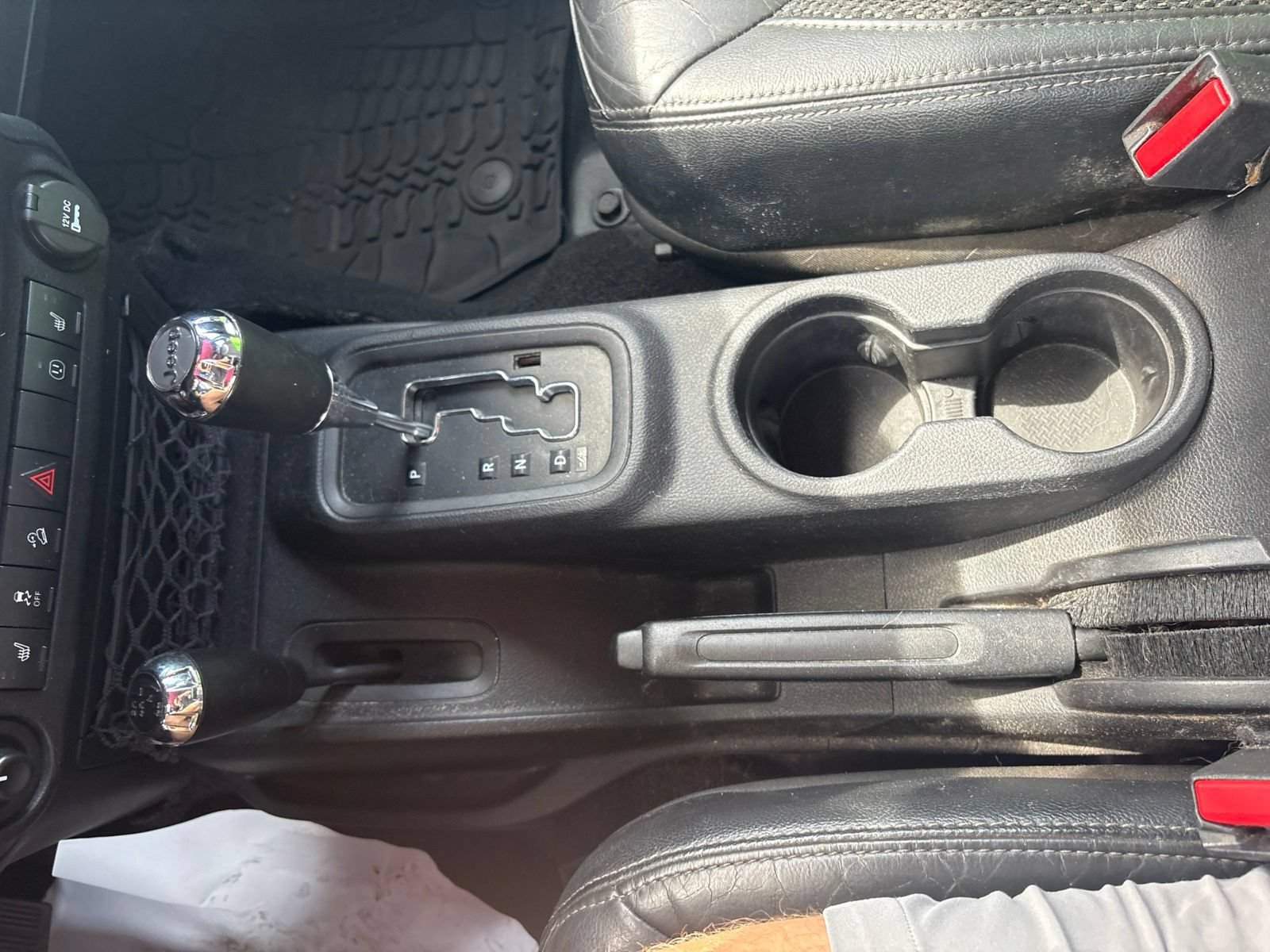 Used 2016 Jeep Wrangler Unlimited Sahara AWD/4WD image 26