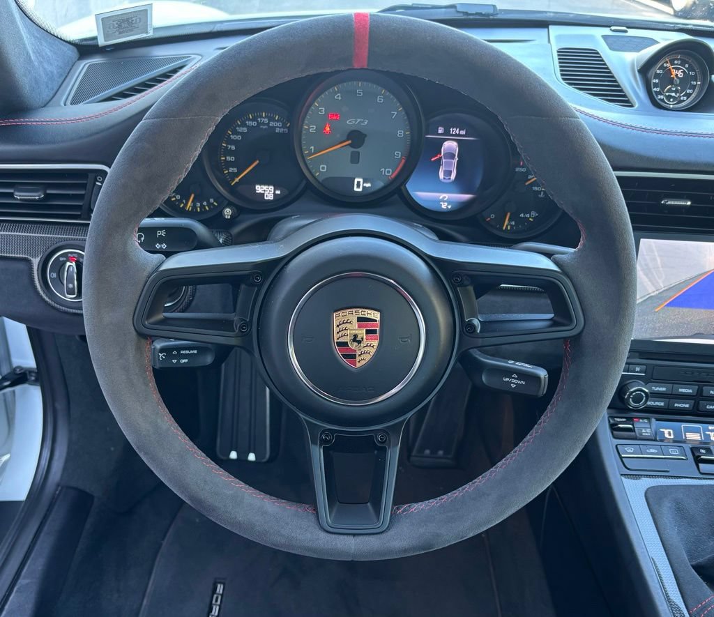 Used 2018 Porsche 911 GT3 RWD image 22