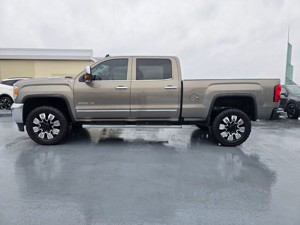 Used 2017 GMC Sierra 2500 SLT w/ Duramax Plus Package image 6