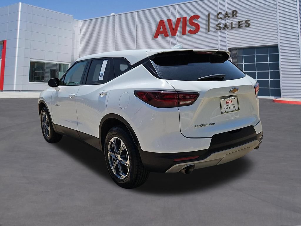 Used 2025 Chevrolet Blazer LT AWD/4WD image 9