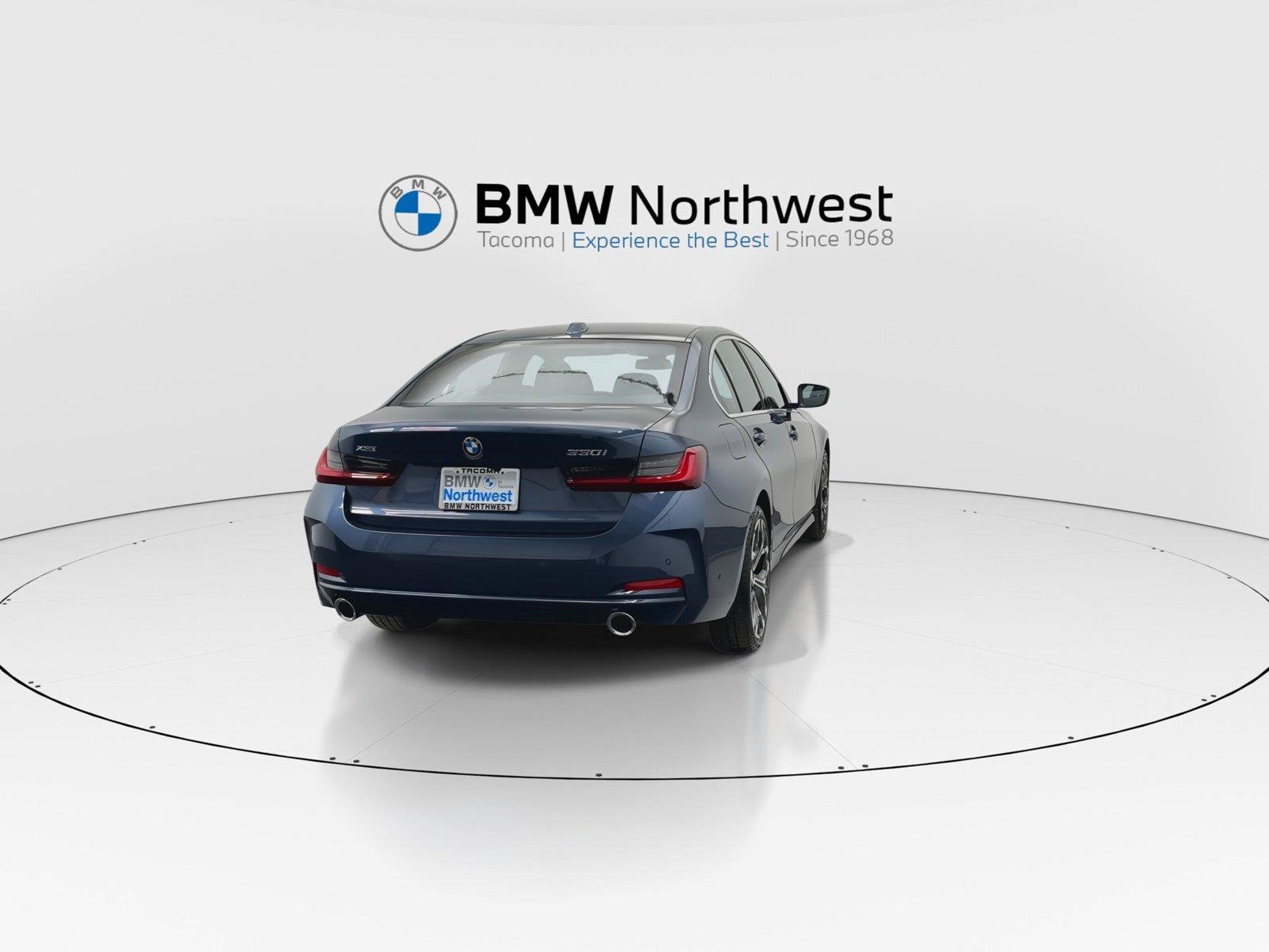 New 2026 BMW 330i xDrive Sedan w/ Convenience Package AWD/4WD image 2
