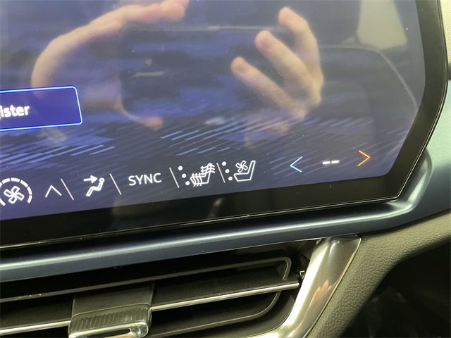 New 2026 Chevrolet Equinox EV LT image 32