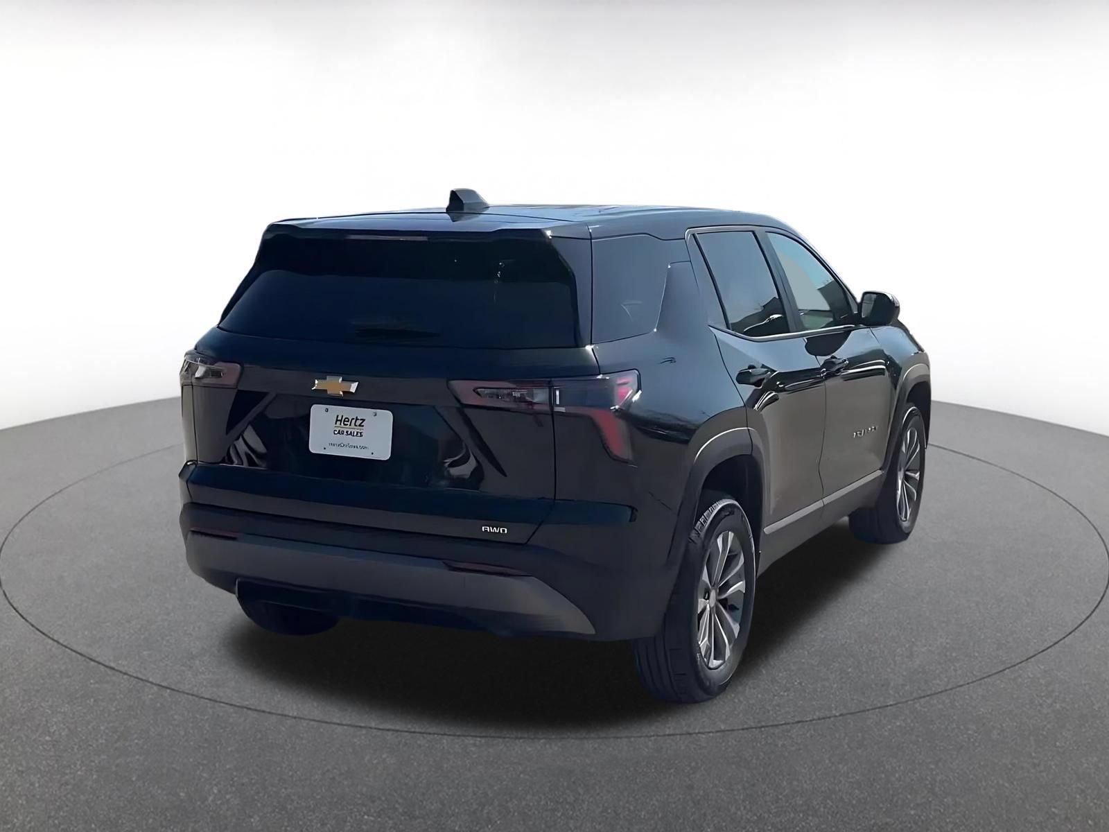 Used 2025 Chevrolet Equinox LT AWD/4WD image 14