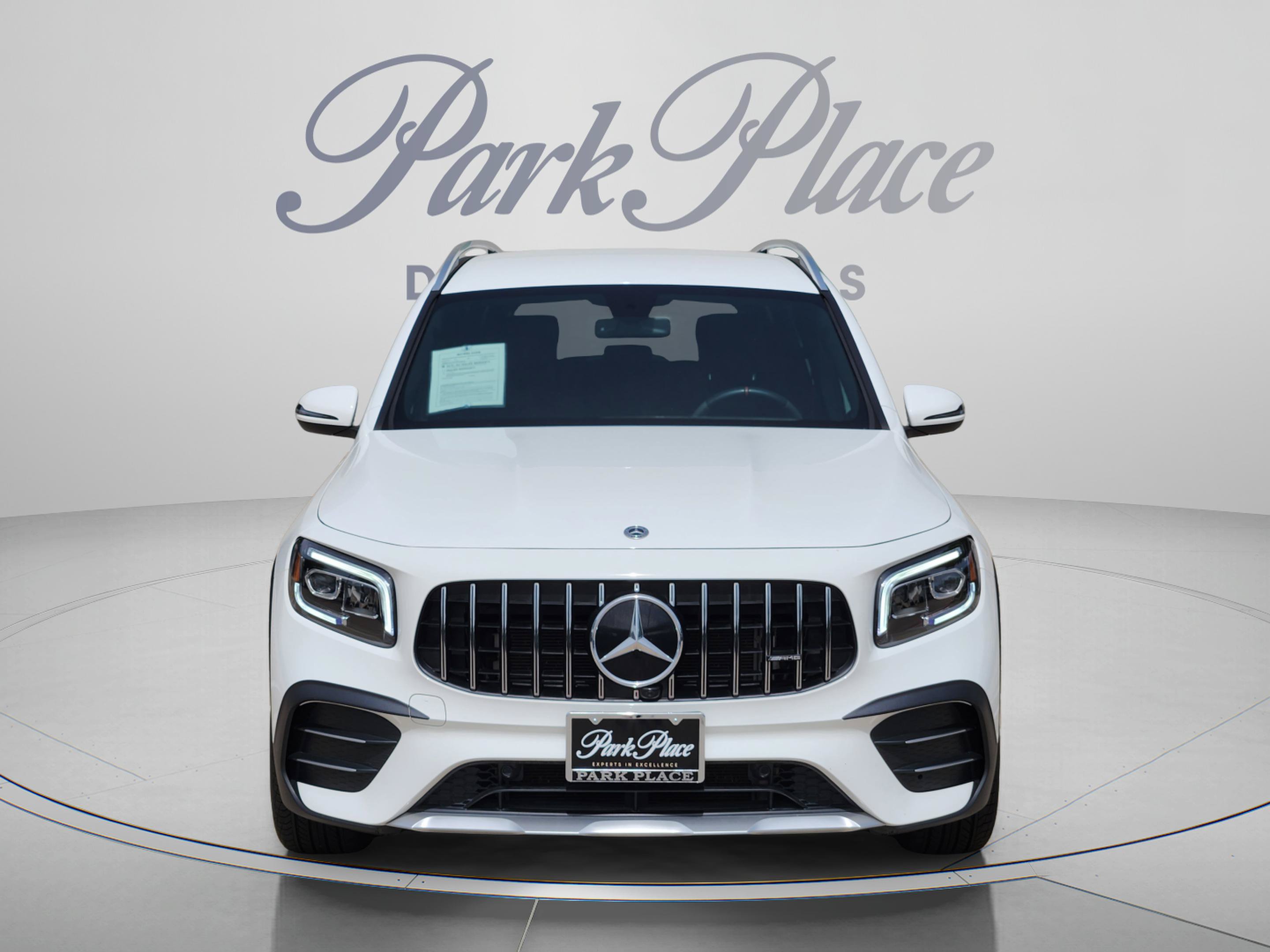 Used 2023 Mercedes-Benz GLB 35 AMG 4MATIC image 5