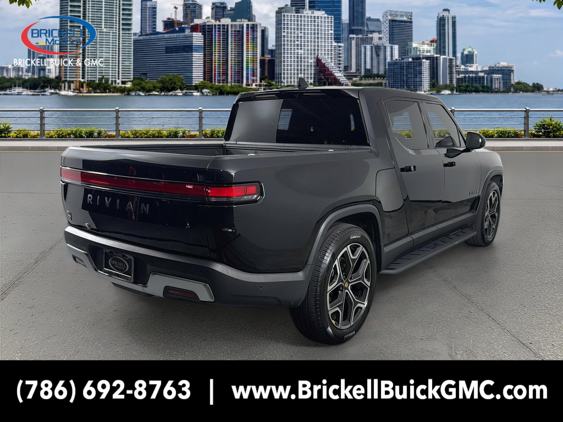 Used 2025 Rivian R1T Adventure Dual AWD/4WD image 6