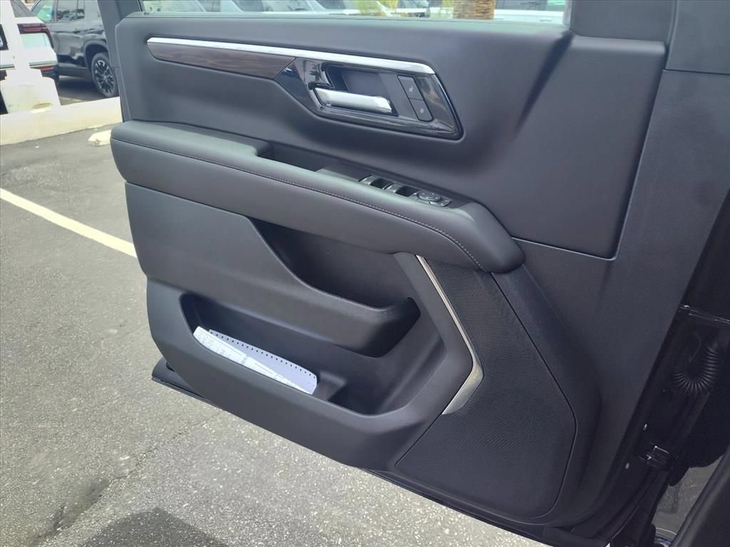 New 2026 Chevrolet Tahoe LS w/ LPO, Dark Essentials Package RWD image 9