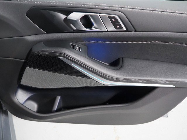 Used 2026 BMW X5 sDrive40i image 73