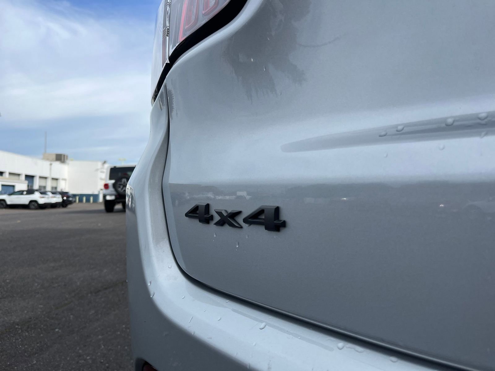 Used 2025 Jeep Compass Trailhawk w/ Trailer Tow Group image 17