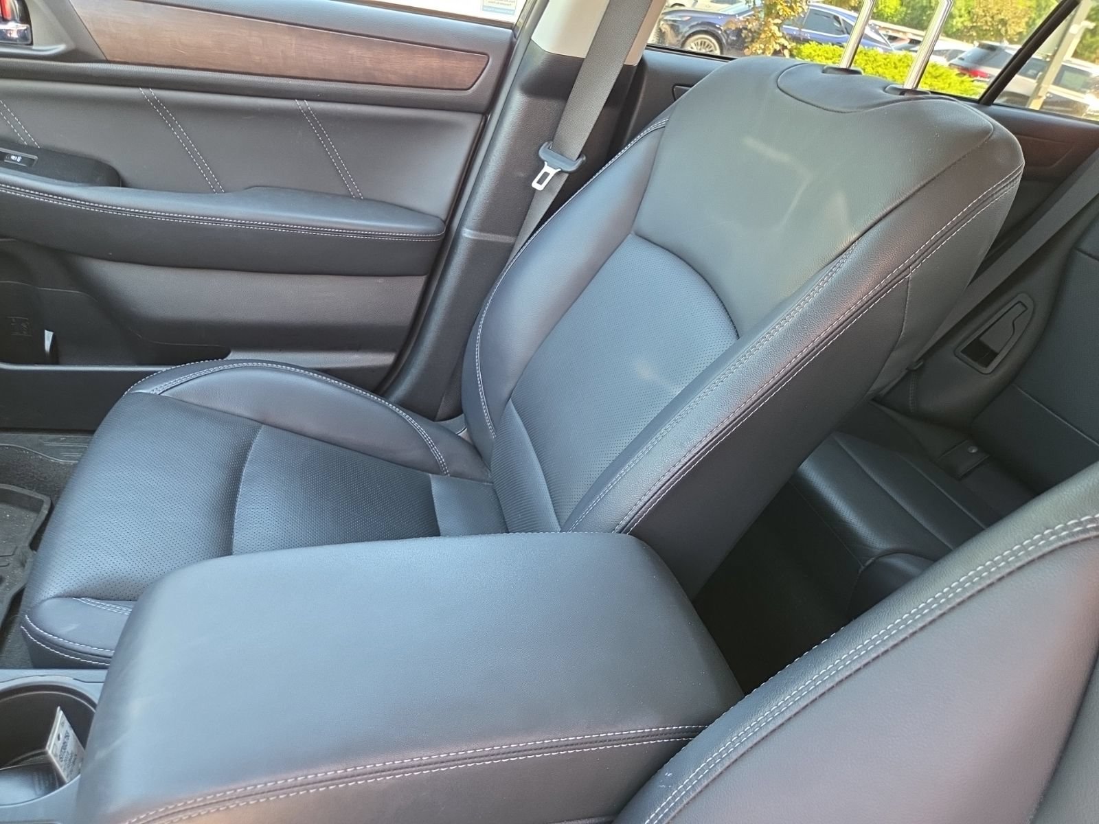 Used 2018 Subaru Outback 2.5i Limited AWD/4WD image 16