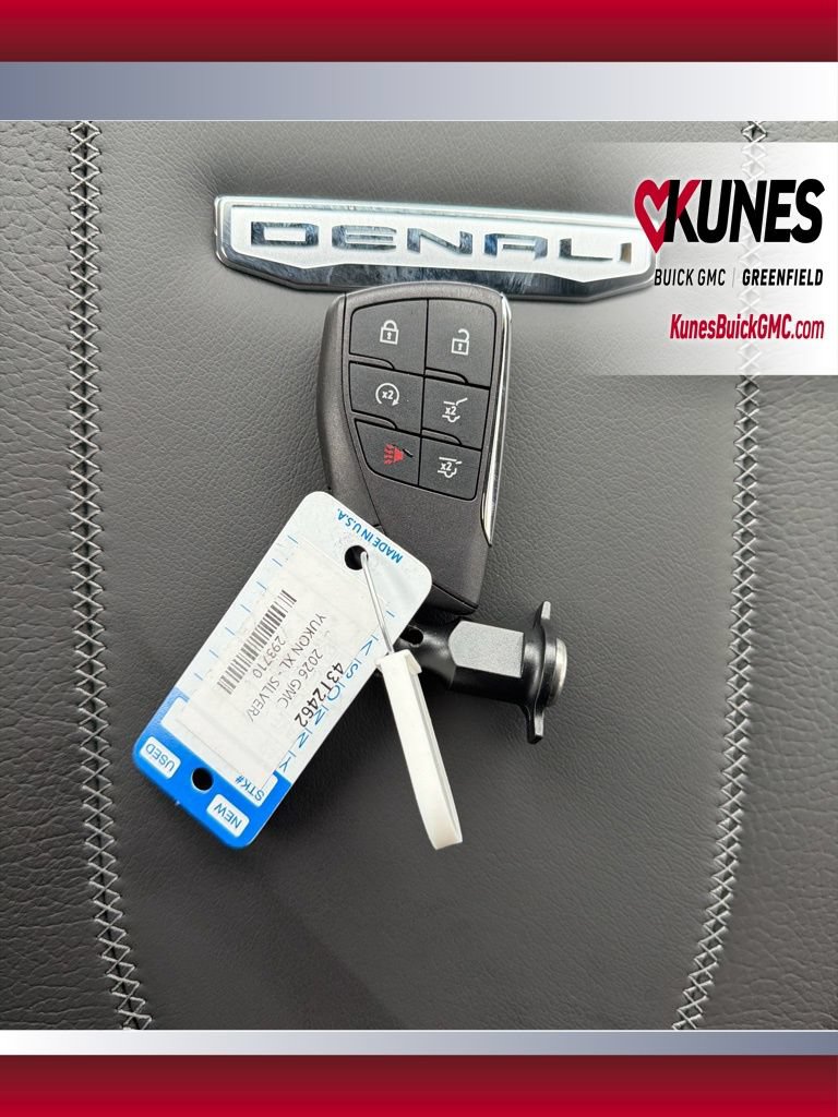 New 2026 GMC Yukon XL Denali w/ Sun & Power Step Package AWD/4WD image 38