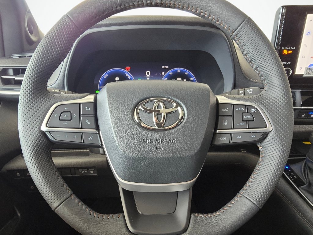 New 2026 Toyota Sienna Limited AWD/4WD image 23