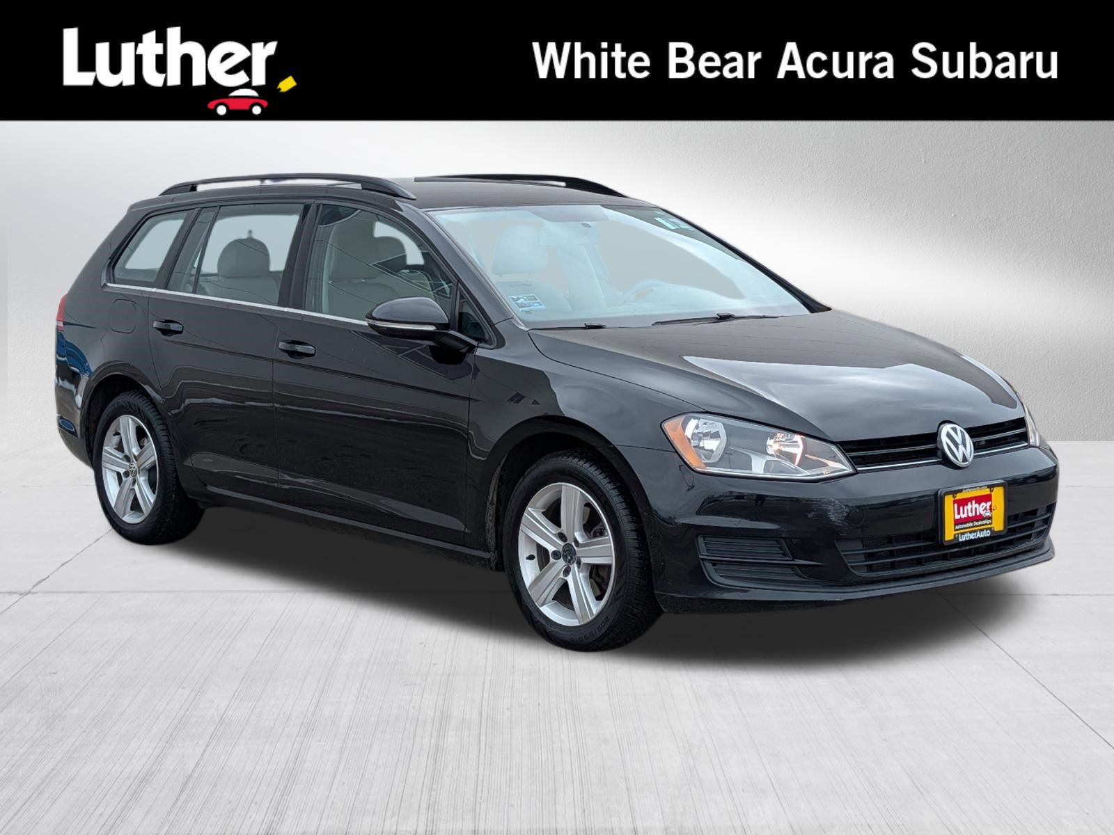 Used 2015 Volkswagen Golf TDI S image 1