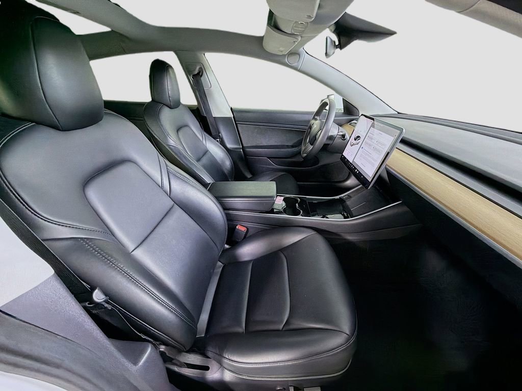 Used 2020 Tesla Model 3 Standard Range RWD image 30