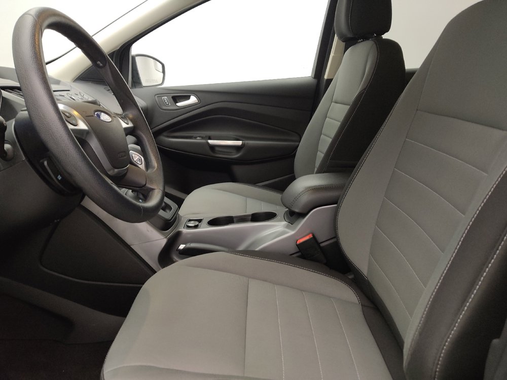 Used 2016 Ford Escape SE FWD image 17