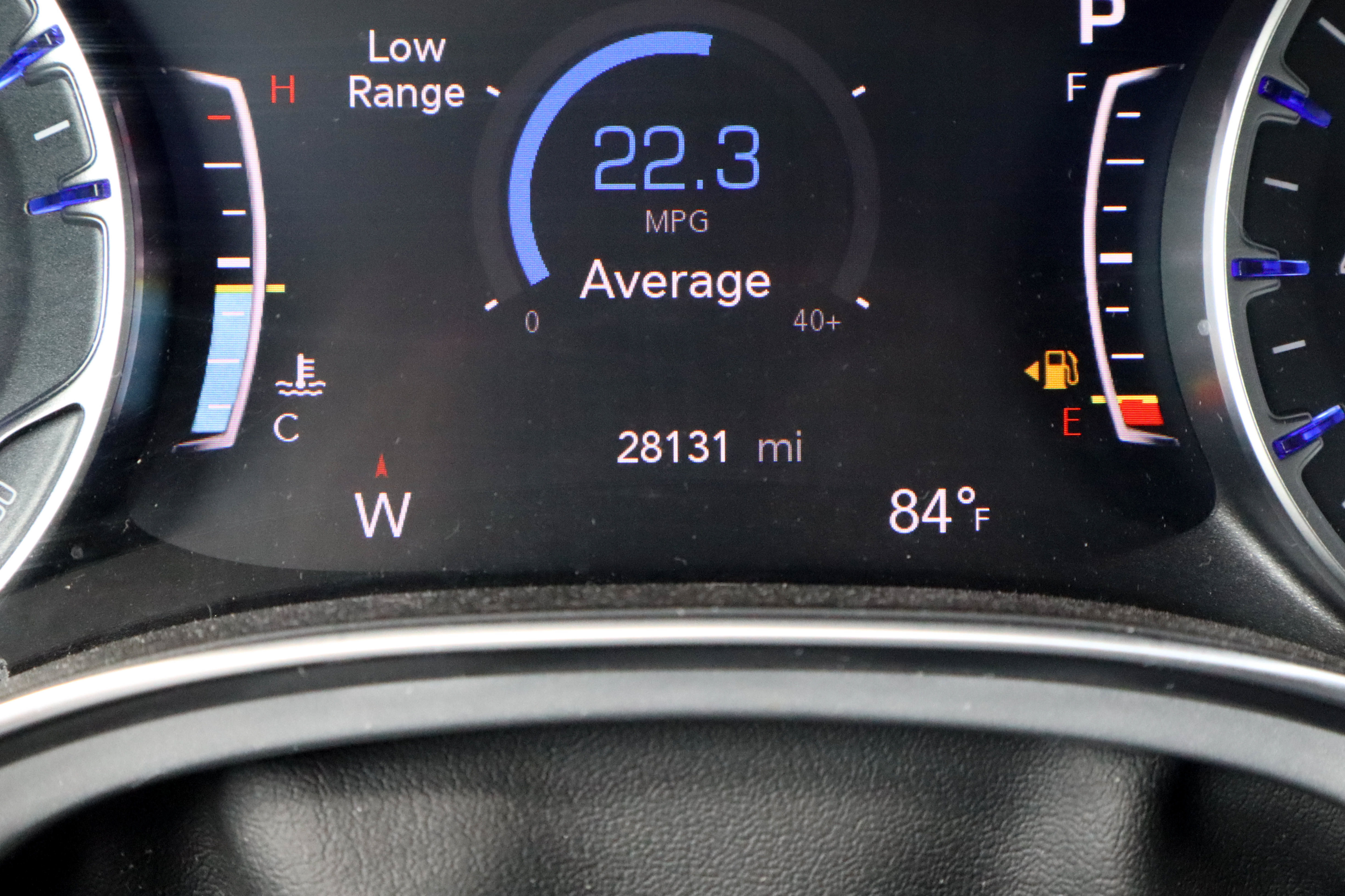 Used 2025 Chrysler Pacifica Limited FWD image 34