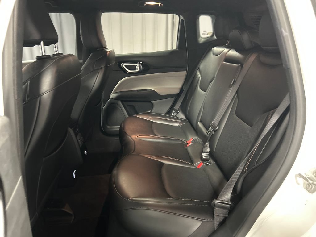 Used 2023 Jeep Compass Limited AWD/4WD image 23