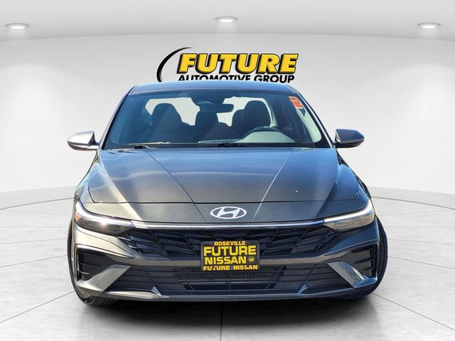 Used 2024 Hyundai Elantra SEL image 2