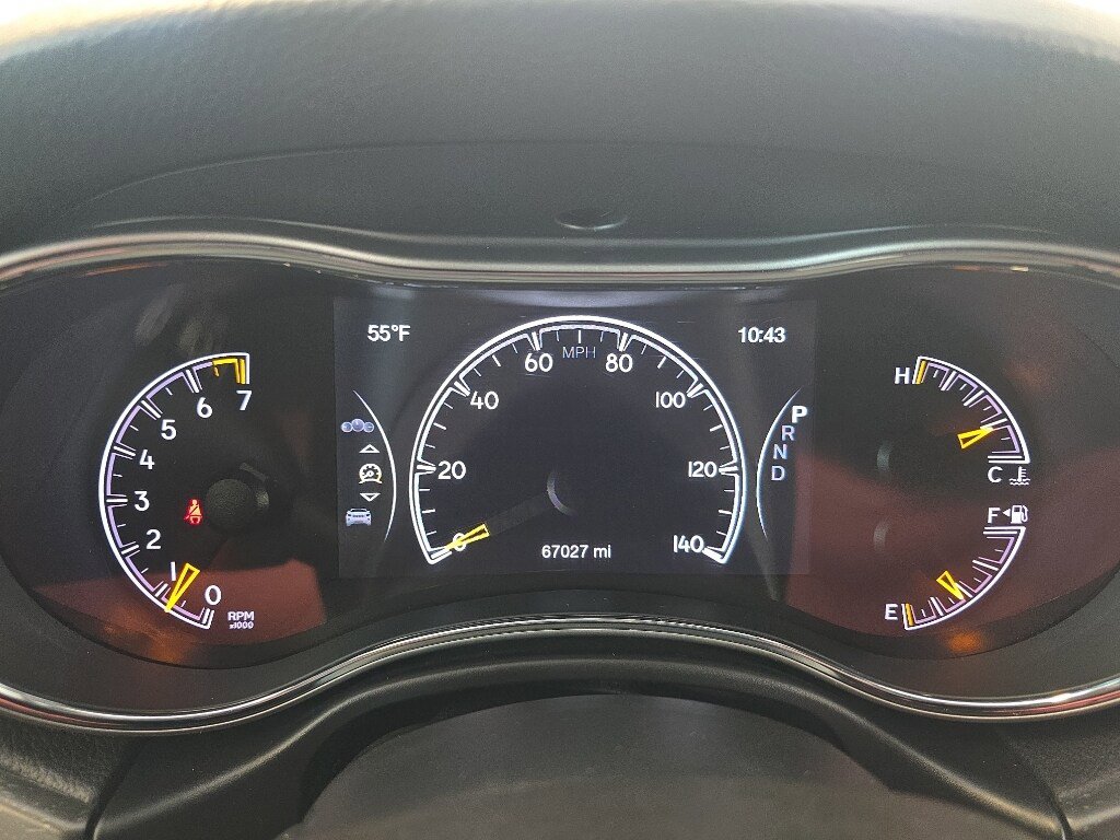 Used 2018 Jeep Grand Cherokee Altitude AWD/4WD image 11