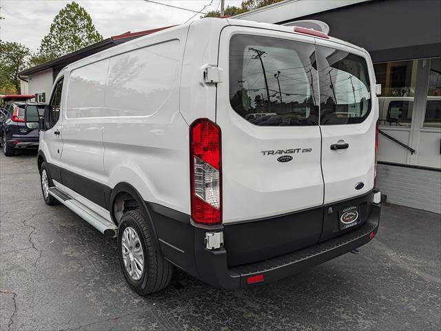 Used 2024 Ford Transit 250 Low Roof w/ Exterior Upgrade Package image 3