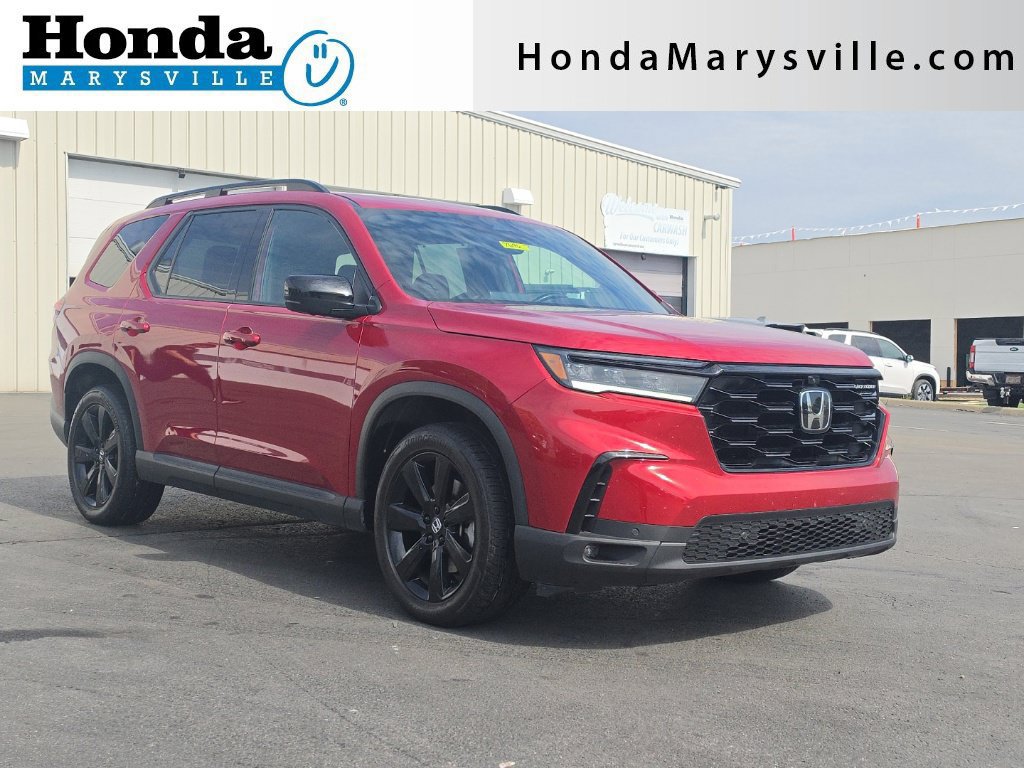 Certified 2025 Honda Pilot Black Edition image 1