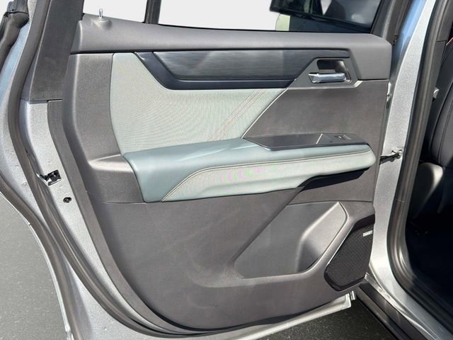 New 2026 GMC Acadia AT4 AWD/4WD image 11