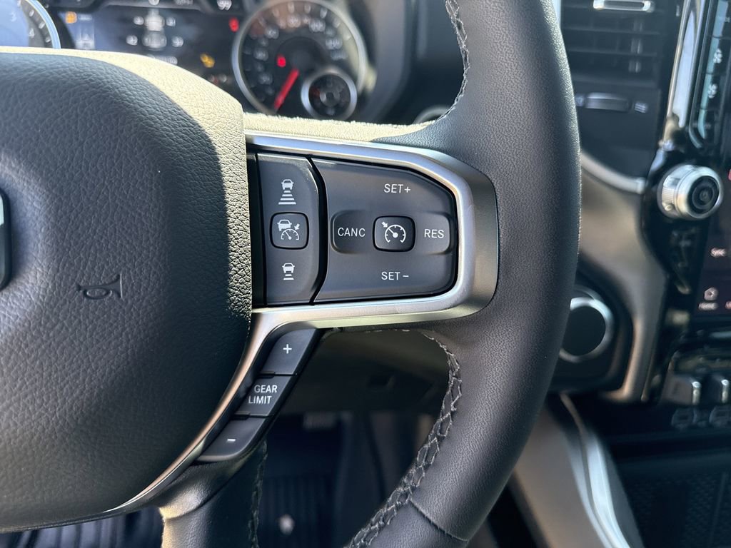 New 2026 RAM 1500 4x4 Crew Cab image 15