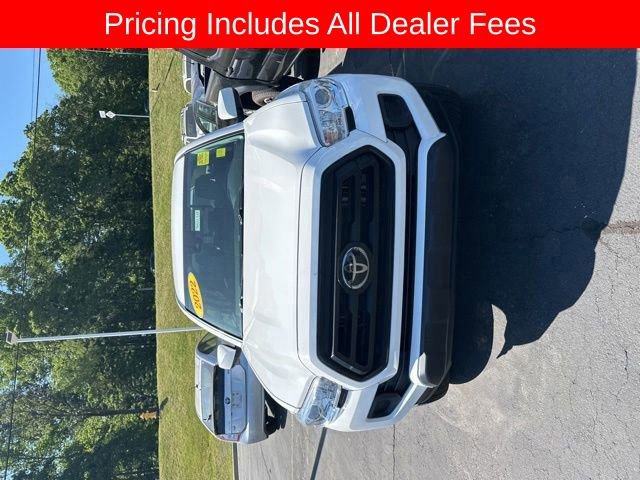 Used 2022 Toyota Tacoma SR AWD/4WD image 2