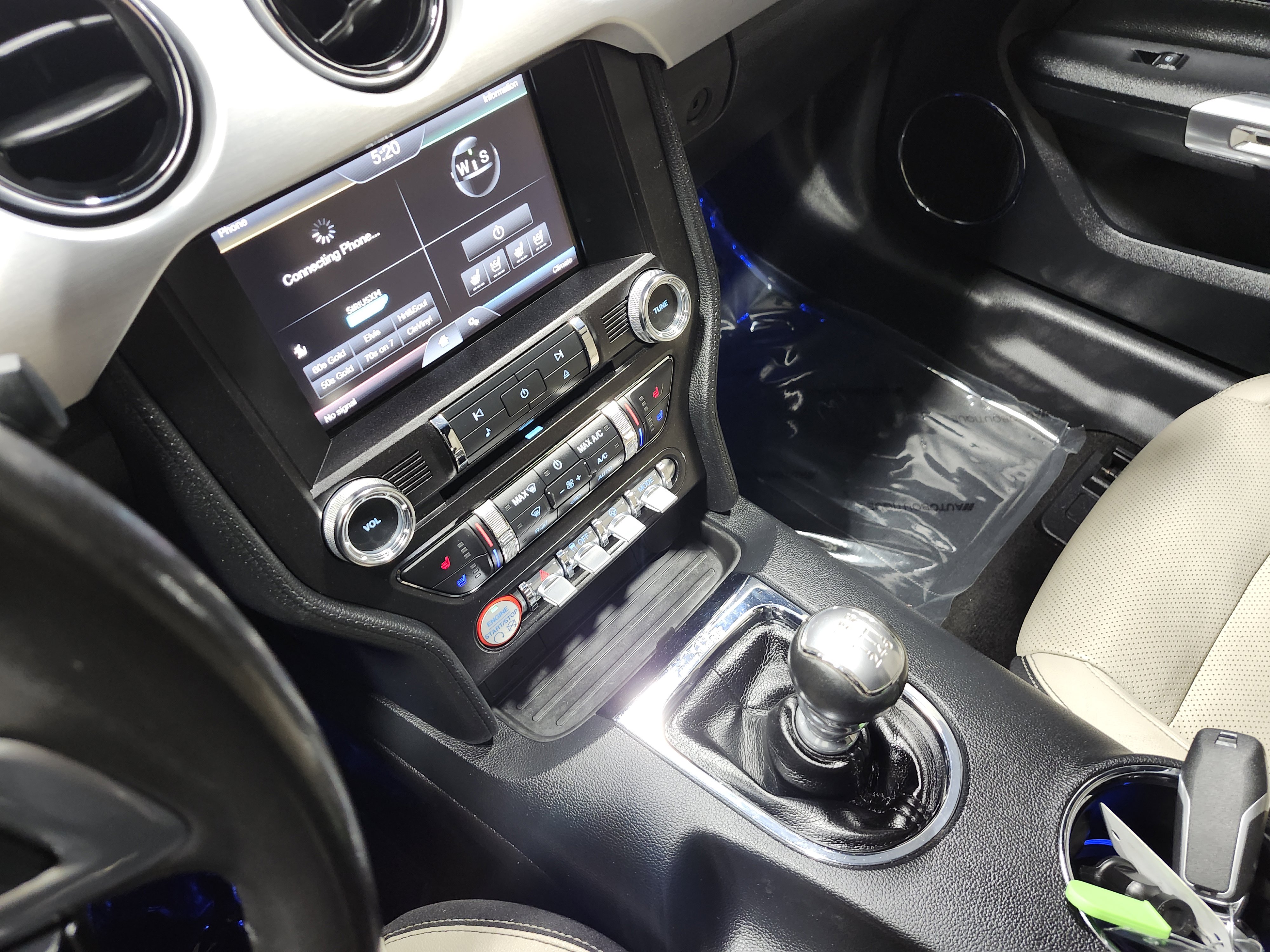 Used 2015 Ford Mustang GT Premium image 27