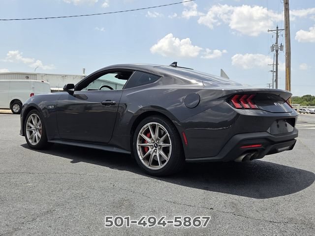Used 2024 Ford Mustang GT Premium RWD image 3