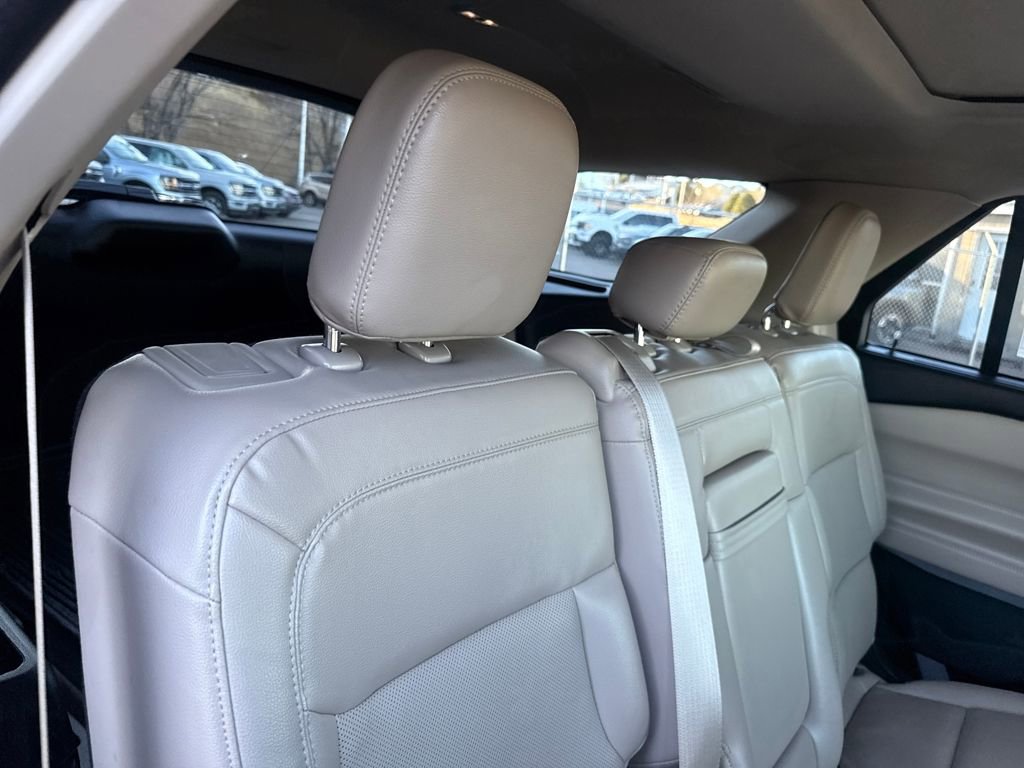 Certified 2023 Ford Explorer Limited w/ Limited Technology Package image 23