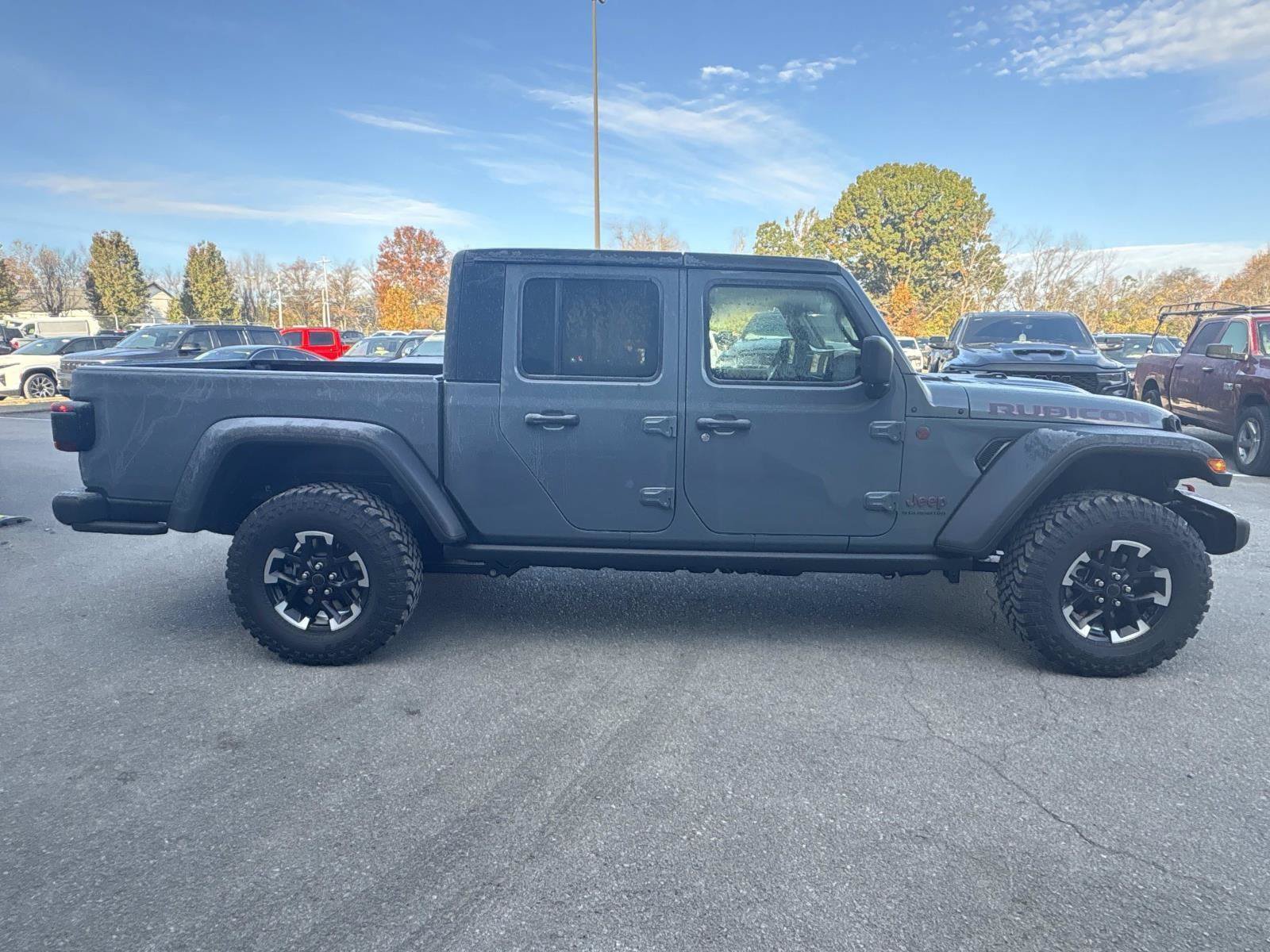 New 2026 Jeep Gladiator Rubicon w/ Safety Group AWD/4WD image 4