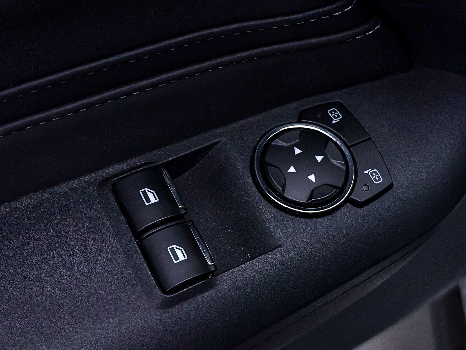 Used 2024 Ford Mustang GT Premium image 16