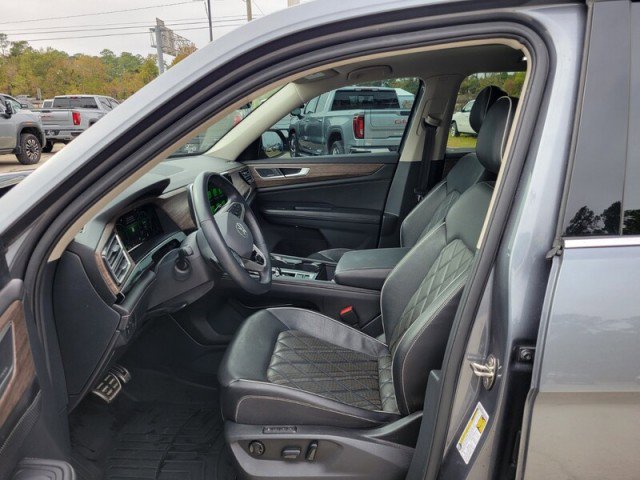 Used 2024 Volkswagen Atlas SEL Premium R-Line image 10